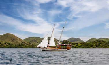 Ikan Terbang - Creating A Romantic Cruise in Komodo