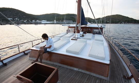 Spectacular 72ft Tirandil Gulet available in Eivissa