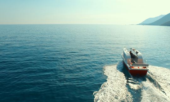 ¡Taxi en barco para hasta 10 personas!