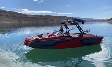 23' HeyDay Surf Boat Rental in Hurricane, Utah