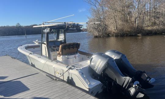 Super clean, well maintained boat will make for a stress free day.