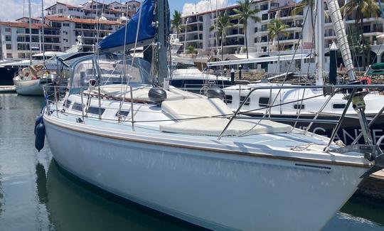 Adorável veleiro Catalina 36 em Puerto Vallarta