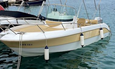 Sessa Key Largo 22 (200hp) Deck Boat Rental in Split, Croatia