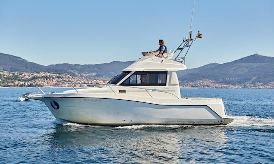 Rent the 29ft ''Txampa Hiru'' Rodman Boat in Vigo, Spain