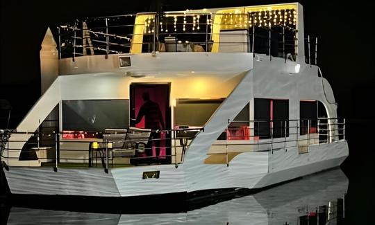 Party Boat for rent in Abu Dhabi