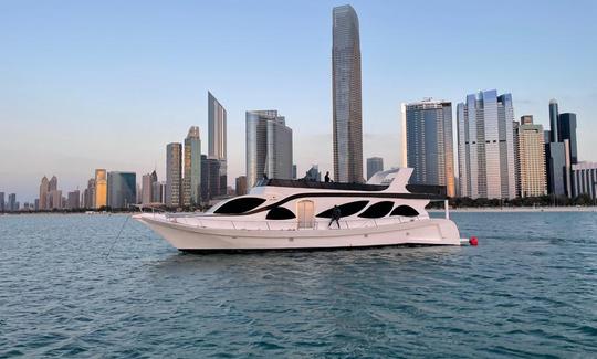 Barco a motor em Abu Dhabi