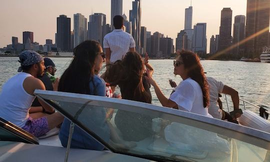 Un yacht de fête Portofino spacieux de 46 pieds à Chicago pour toutes les occasions