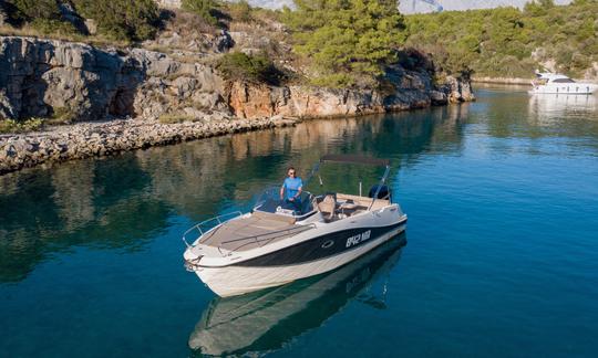 Terraza Quicksilver Activ 755 en Makarska