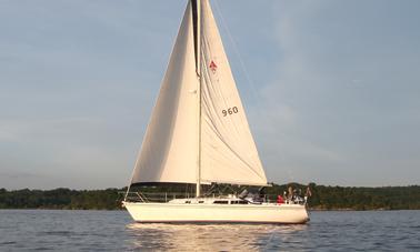 Cruising Monohull Rental in Kingston