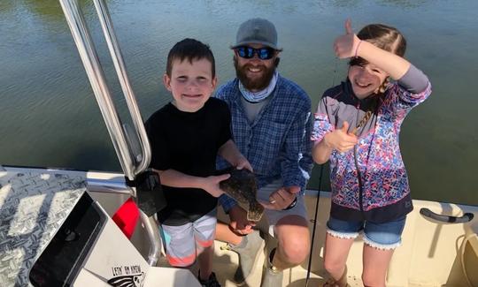 Viaje de pesca cerca de la costa con el Capitán Alex en Bradenton