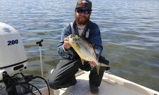 Viaje de pesca cerca de la costa con el Capitán Alex en Bradenton