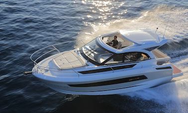 Alquiler de yate a motor Leader 33 Jeanneau en Antibes, Provenza-Alpes-Costa Azul