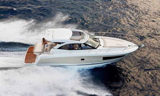 Leader 36 Jeanneau Motor Yacht Rental in Grimaud, Provence-Alpes-Côte d'Azur