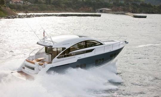 Gran Turismo 50 Beneteau Motor Yacht Rental in Beaulieu-sur-Mer