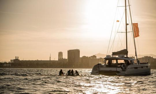 Catamaran Nautitech 40 à Barcelone jusqu'à 30 personnes