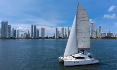 ¡Oferta de la semana! Catamarán Lagoon de 44 pies en alquiler en Cartagena, Colombia.