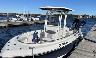 Robalo R222 Center Console Rental in Newburyport, MA