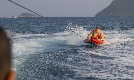 Location de bateau Asavaraj de 36 pieds dans la ville de Pattaya, Chon Buri