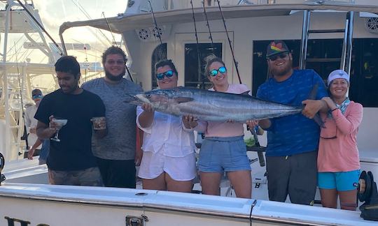 Custom Sportfishing Charters Onboard 46ft Hatteras Yacht