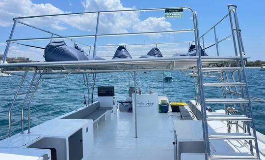 El mejor alquiler de catamarán a motor en Tamarindo, Costa Rica