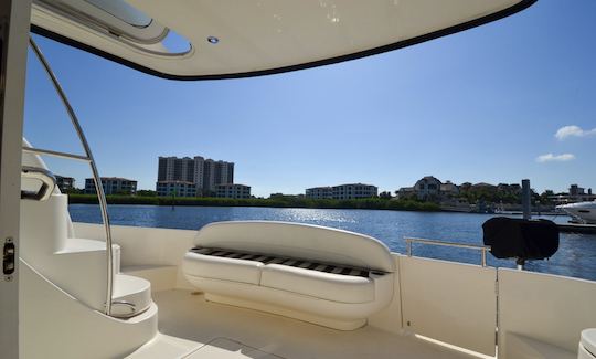 Discover Miami natural beauties on this amazing Meridian 40” Yacht