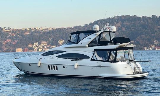 Mega Yacht AZM PLUS de 72 pés disponível com 3 cabines em Istambul! B66!