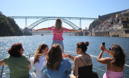 Porto: Exclusive Yacht tour on the Douro River