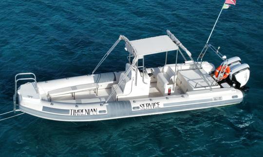 El BWA Rib Boat está listo para navegar en Vlorë