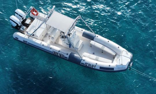 El BWA Rib Boat está listo para navegar en Vlorë