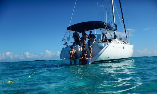 Beneteau Oceanis 473 Luxury Sailing Charter in Grand Cayman, Cayman Islands