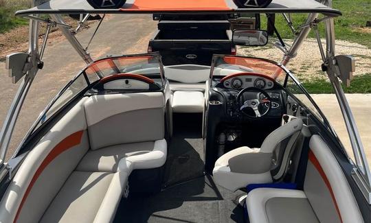 ALL INCLUSIVE Wakeboard & Wake Surf Boat in Horseshoe Bay, Texas Lake LBJ 