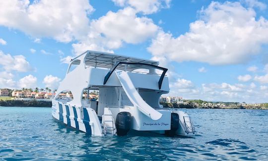 BRAND NEW CATAMARAN WITH SLIDE