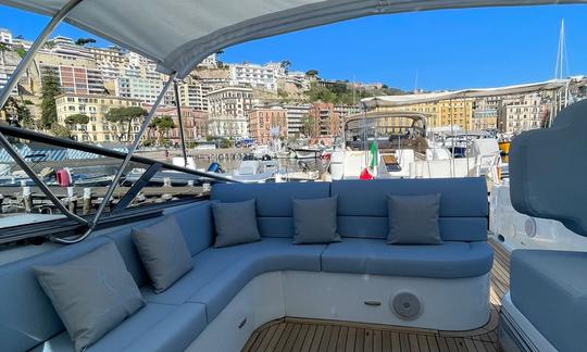 Luxury Itama 40 Loverdose Motor Yacht in Napoli, Campania