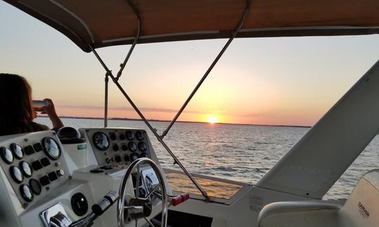 Best Deal out there! 41ft. Carver Motor Yacht Charter on Lake Texoma