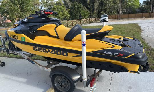 RXT® -X® 300 - Alquiler de motos acuáticas Sea-Doo en West Palm Beach, Florida