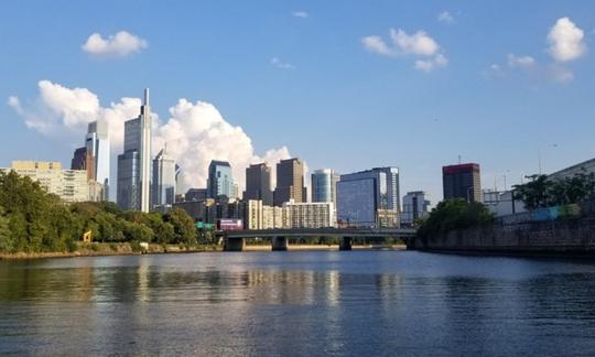 Recorrido por el río Philly Schuylkill con un capitán con licencia de la USCG