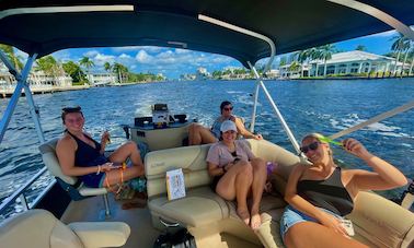 Spacious 24ft Pontoon w/ Bluetooth Speakers in Fort Lauderdale & Pompano Beach