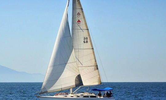 La navigation est unique à Puerto Vallarta à bord du voilier Catalina 42 !