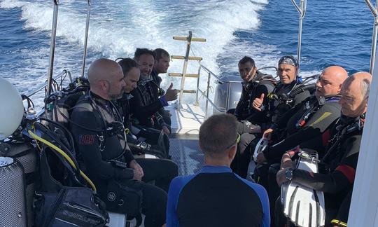 Barco de buceo con trimarán en Ta' Xbiex, Malta