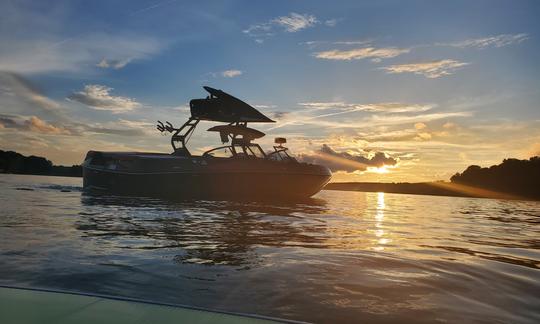 Beautiful Lake Hickory sunset