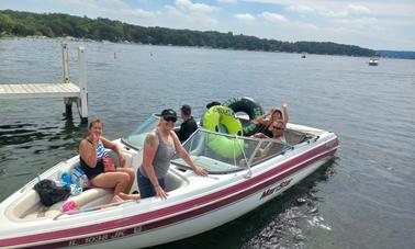 Mastercraft Maristar 23ft Boat for Rent on Lake Geneva