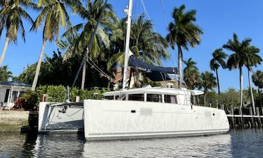 Sailing  Miami and Key Biscayne on board Catamaran Lagoon 450F