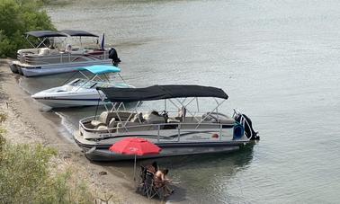 22' Smooth Rollin’ Pontoon -multi day discount available- Lake Havasu City