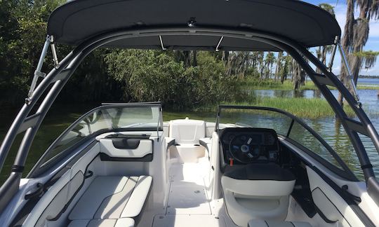 21' Yamaha Jetboat - Cruising & Wake Sports in Orlando