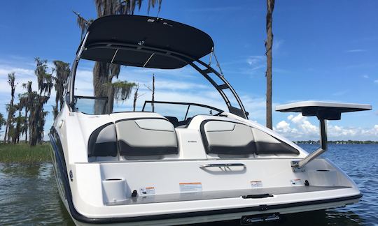 21' Yamaha Jetboat - Cruising & Wake Sports in Orlando