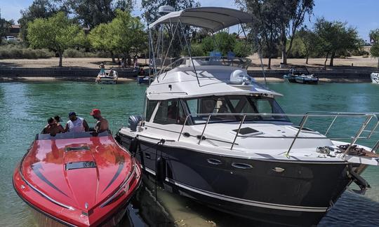 Lake Havasu: Novo iate Fly Bridge para alugar!