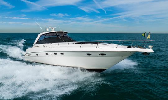 Yate a motor Sea Ray 46 con una tripulación increíble en Pasito Blanco