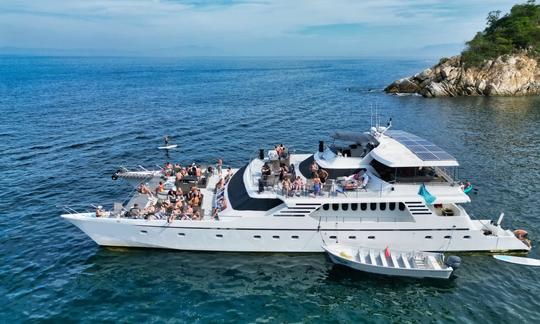  Mega Yacht 100‘ Chica Limousine of the Sea 1: Puerto Vallarta