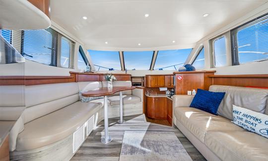 41’ Silverton Flybridge Motor Yacht in Miami, Florida