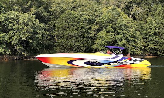 46ft Black Thunder I am a Captain 100 ton master I love to be on the water , can show you all around the Lake of the Ozarks